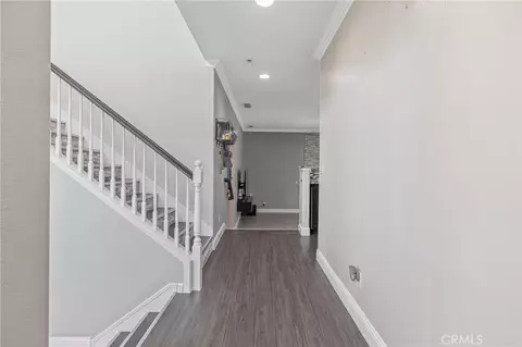 Entry Way - 1077 Paradise, Lemoore, CA 93245 photo 3 of 12