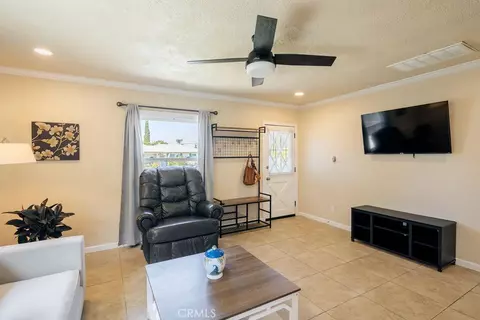 Living - 335 Oxford Ave, Clovis, CA 93612 photo 1 of 3
