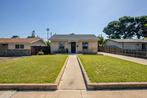 Other - 335 Oxford Ave, Clovis, CA 93612 photo 1 of 9