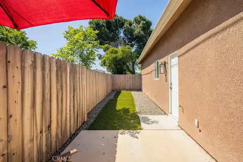 Exterior - 335 Oxford Ave, Clovis, CA 93612 photo 10 of 11