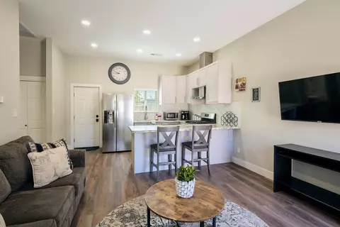 Other - 335 Oxford Ave, Clovis, CA 93612 photo 8 of 9