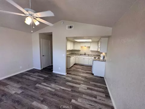 Living - 1405 E Cypress, Reedley, CA 93654 photo 4 of 4