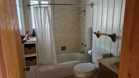 Bath - 46336 Silvertip, North Fork, CA 93643 photo 2 of 2