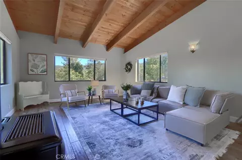 Living - 50856 Westview Ct, Oakhurst, CA 93644 photo 2 of 4