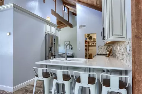 Kitchen - 50856 Westview Ct, Oakhurst, CA 93644 photo 2 of 4