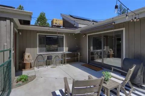 Exterior - 50856 Westview Ct, Oakhurst, CA 93644 photo 5 of 11
