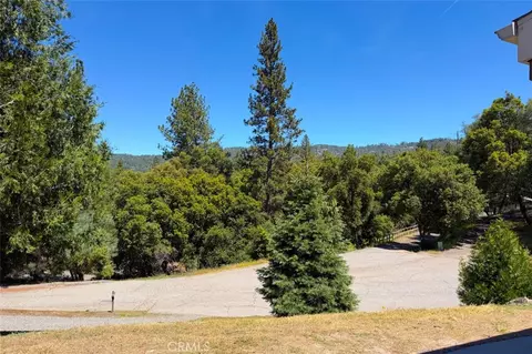 Exterior - 50856 Westview Ct, Oakhurst, CA 93644 photo 4 of 11