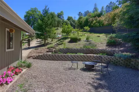 Exterior - 50856 Westview Ct, Oakhurst, CA 93644 photo 6 of 11