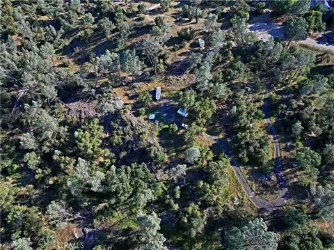 1 River Knolls Pl, Coarsegold, CA 93614