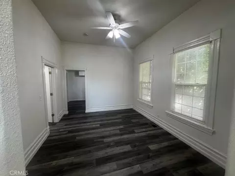 Living - 129 N N Park, Fresno, CA 93701 photo 2 of 4