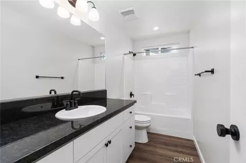 Bath - 1266 Talus Way S, Madera, CA 93636 photo 4 of 4