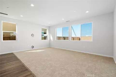 Living - 1266 Talus Way S, Madera, CA 93636 photo 3 of 7