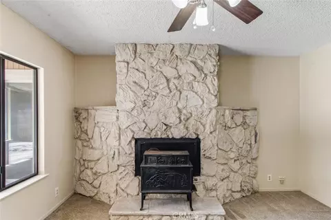 Living - 1246 Paseo Redondo, Merced, CA 95348 photo 2 of 7