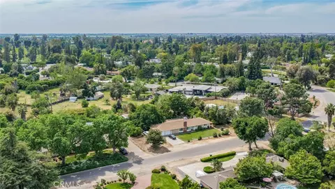 View/Area - 5767 E Park Cir, Fresno, CA 93727 photo 5 of 12