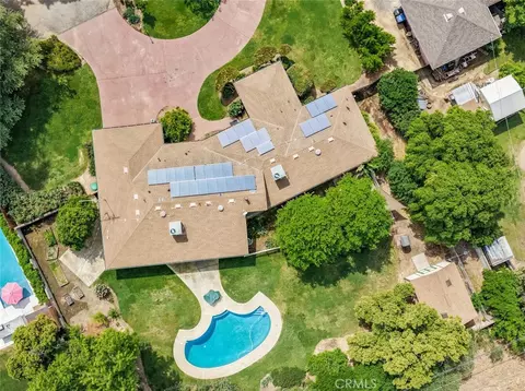 View/Area - 5767 E Park Cir, Fresno, CA 93727 photo 6 of 12