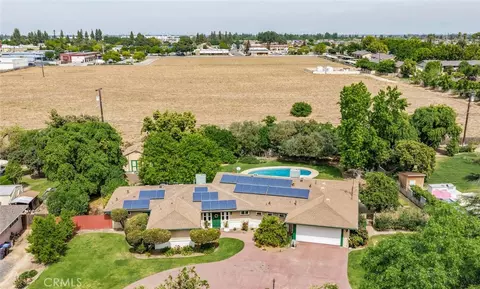 View/Area - 5767 E Park Cir, Fresno, CA 93727 photo 2 of 12