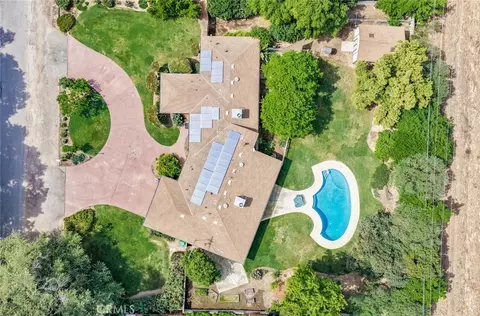 View/Area - 5767 E Park Cir, Fresno, CA 93727 photo 7 of 12
