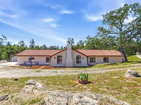 42704 Deep Frst, Coarsegold, CA 93614