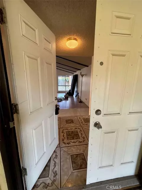 Entry Way - 994 E Gladwick, Carson, CA 90746 photo 2 of 2
