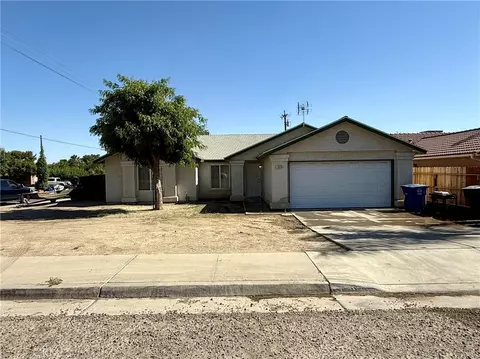 1048 E Yosemite, Avenal, CA 93204