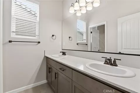 Bath - 3451 Wrenwood Ave, Clovis, CA 93619 photo 1 of 1