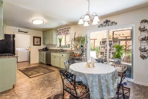 Kitchen - 43263 E Sugar Pine Dr, Oakhurst, CA 93644 photo 1 of 3