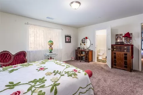 Bedroom - 43263 E Sugar Pine Dr, Oakhurst, CA 93644 photo 4 of 4