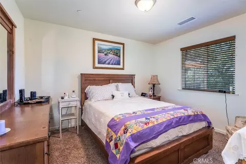 Bedroom - 43263 E Sugar Pine Dr, Oakhurst, CA 93644 photo 1 of 4