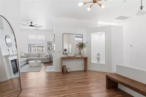 Entry Way - 1740 N Mckelvy Ave, Clovis, CA 93619 photo 4 of 4