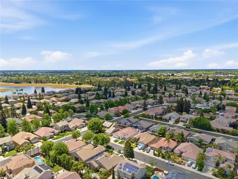 View/Area - 1740 N Mckelvy Ave, Clovis, CA 93619 photo 9 of 14