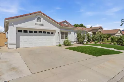Exterior - 1740 N Mckelvy Ave, Clovis, CA 93619 photo 3 of 7
