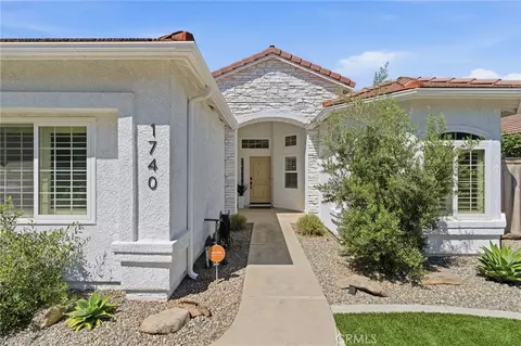 Other - 1740 N Mckelvy Ave, Clovis, CA 93619 photo 1 of 20