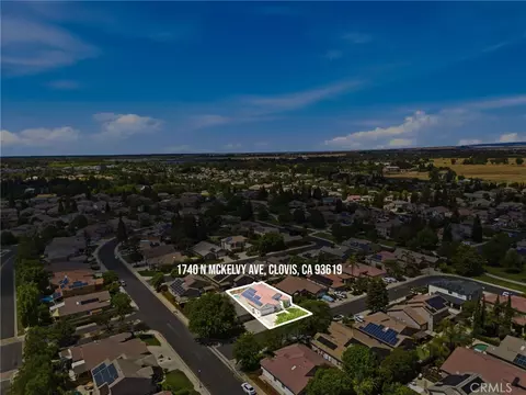View/Area - 1740 N Mckelvy Ave, Clovis, CA 93619 photo 1 of 14