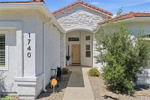 Other - 1740 N Mckelvy Ave, Clovis, CA 93619 photo 2 of 20