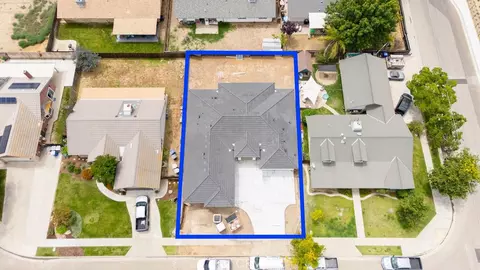 View/Area - 181 Grace Ct, Lemoore, CA 93245 photo 4 of 6