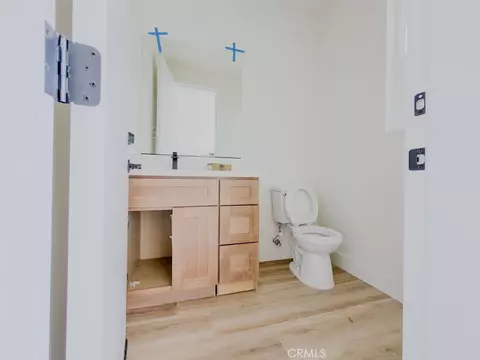 Bath - 181 Grace Ct, Lemoore, CA 93245 photo 2 of 4