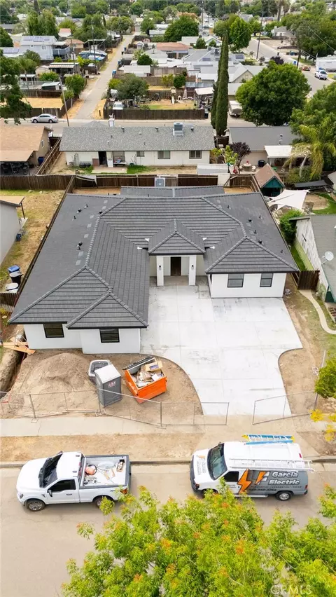 View/Area - 181 Grace Ct, Lemoore, CA 93245 photo 1 of 6