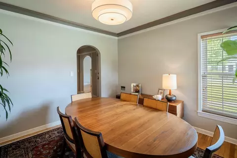 Dining - 107 E Normal, Fresno, CA 93704 photo 2 of 4
