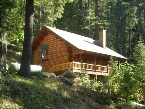 7426 Henness Ridge Rd, Tuolumne Meadows, CA 95389