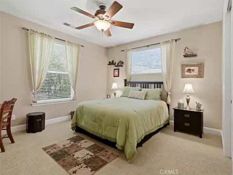 Bedroom - 46088 Sutton, Oakhurst, CA 93644 photo 4 of 5