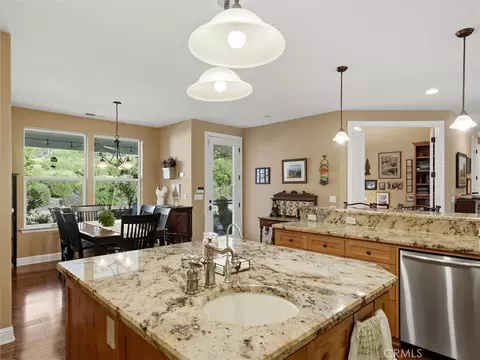 Kitchen - 46088 Sutton, Oakhurst, CA 93644 photo 5 of 6