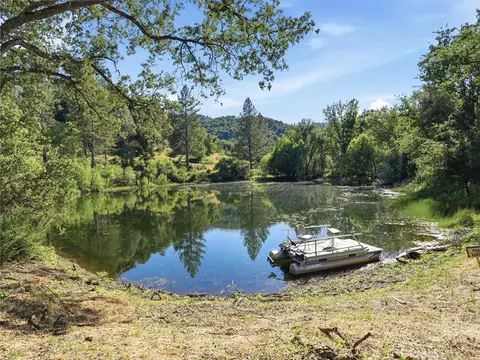View/Area - 46088 Sutton, Oakhurst, CA 93644 photo 1 of 3