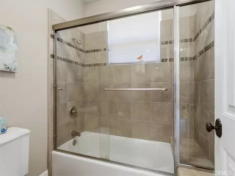 Bath - 46088 Sutton, Oakhurst, CA 93644 photo 6 of 6
