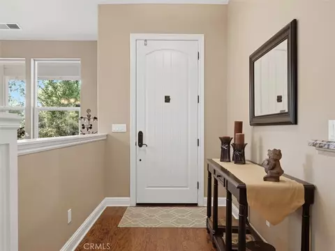 Entry Way - 46088 Sutton, Oakhurst, CA 93644 photo 1 of 2