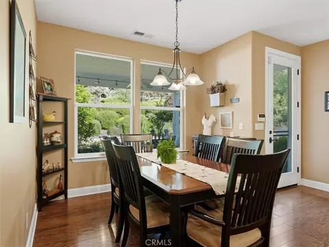Dining - 46088 Sutton, Oakhurst, CA 93644 photo 1 of 2