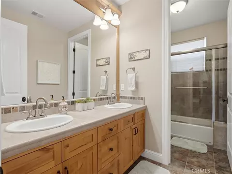 Bath - 46088 Sutton, Oakhurst, CA 93644 photo 5 of 6