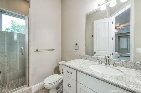 Bath - 14209 Academy Oaks Ln, Clovis, CA 93619 photo 2 of 5
