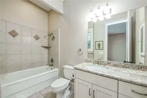 Bath - 14209 Academy Oaks Ln, Clovis, CA 93619 photo 1 of 5