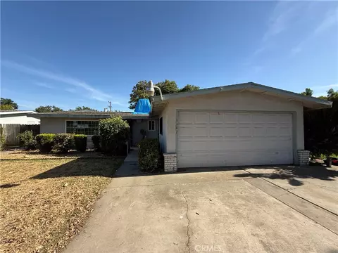 1152 E Drummond, Fresno, CA 93706
