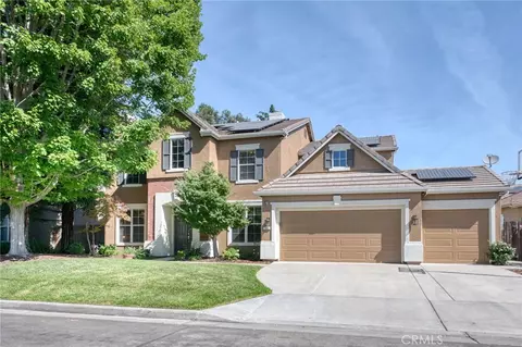 2612 E Shea Dr, Fresno, CA 93720
